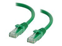 C2G - Kytkentäkaapeli - RJ-45 (uros) to RJ-45 (uros) - 50 cm - UTP - CAT 5e - buutattu, piikitön - vihreä 82423