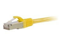 C2G Cat5e Booted Shielded (STP) Network Patch Cable - Kytkentäkaapeli - RJ-45 (uros) to RJ-45 (uros) - 2 m - STP - CAT 5e - valettu - keltainen 83811